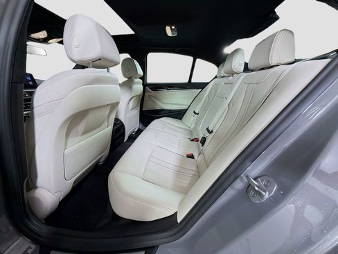 Used 2022 BMW 530i xDrive w/ Convenience Package image 24