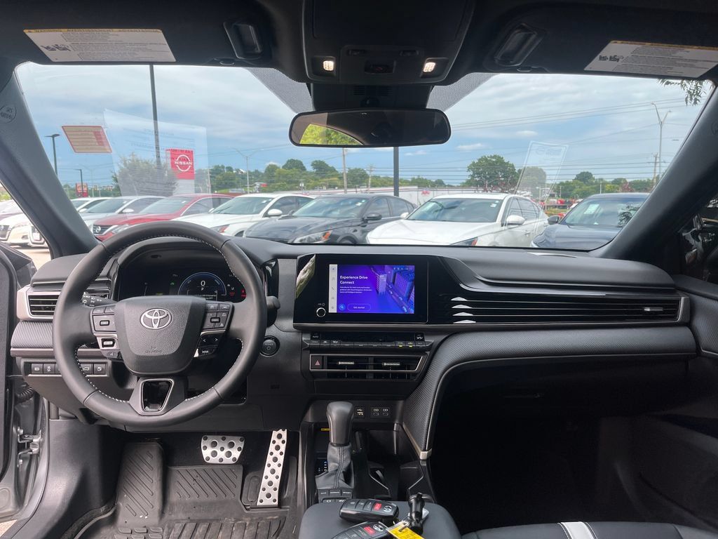 Used 2026 Toyota Camry SE FWD image 22