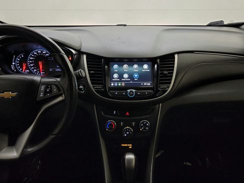 Used 2019 Chevrolet Trax LT w/ LT Convenience Package AWD/4WD image 25