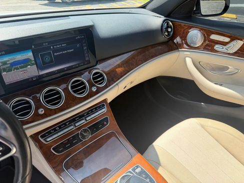 Used 2019 Mercedes-Benz E 300 w/ Premium 1 Package image 10