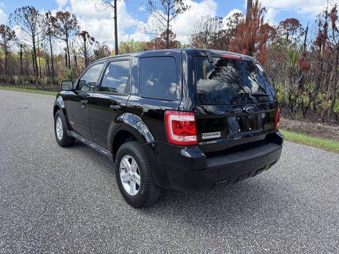 Used 2008 Ford Escape XLS FWD image 3