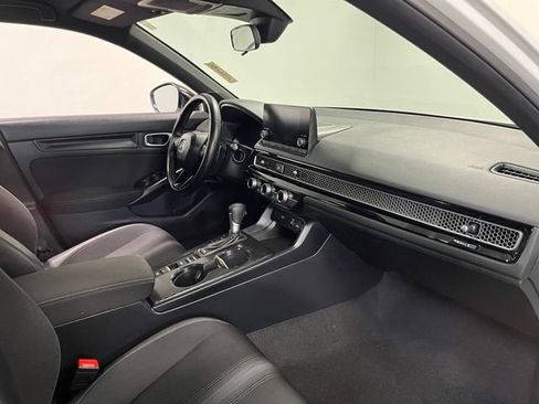 Used 2024 Honda Civic Sport image 11