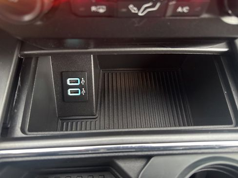 Used 2019 Ford F250 XLT w/ XLT Premium Package image 26