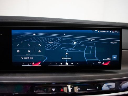 Certified 2023 BMW 760i xDrive w/ Luxury Rear Seating Package image 14