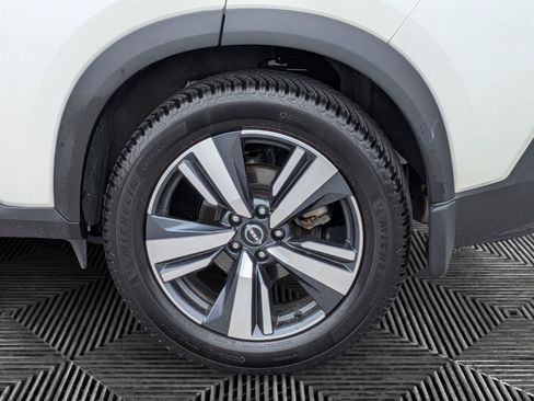Used 2023 Nissan Rogue SL FWD image 9