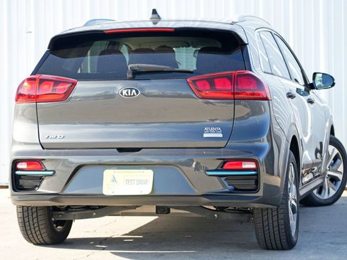 Used 2020 Kia Niro EX w/ Cold Weather Package image 4