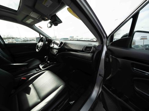 Used 2019 Honda Ridgeline RTL-E image 25