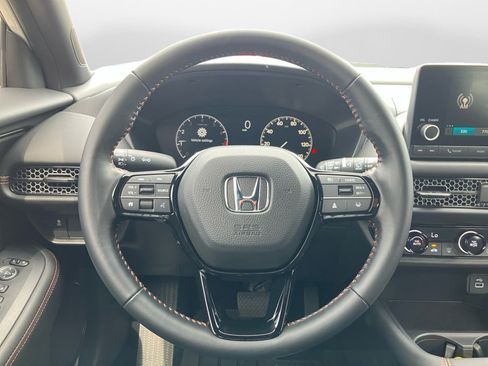 Certified 2025 Honda HR-V Sport image 13