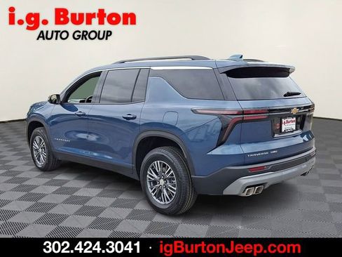 Used 2026 Chevrolet Traverse LT AWD/4WD image 4