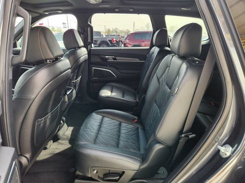 Used 2023 Kia Telluride SX AWD/4WD image 16