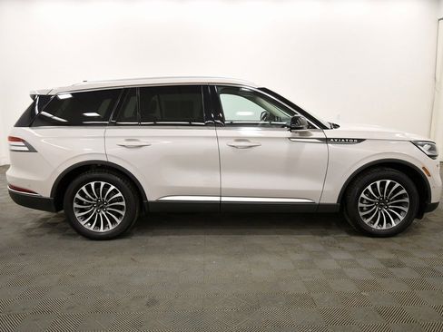 Used 2022 Lincoln Aviator Reserve w/ Elements Package Plus image 9