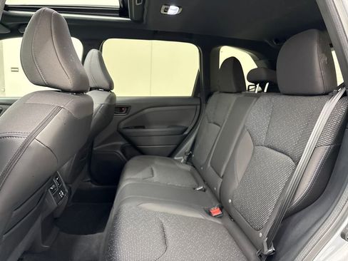 Used 2026 Subaru Forester Premium AWD/4WD image 26