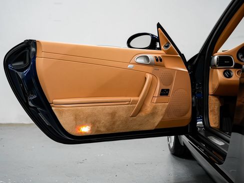 Used 2006 Porsche 911 Carrera S RWD image 21