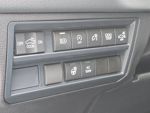 Used 2024 Toyota Tundra Limited AWD/4WD image 25