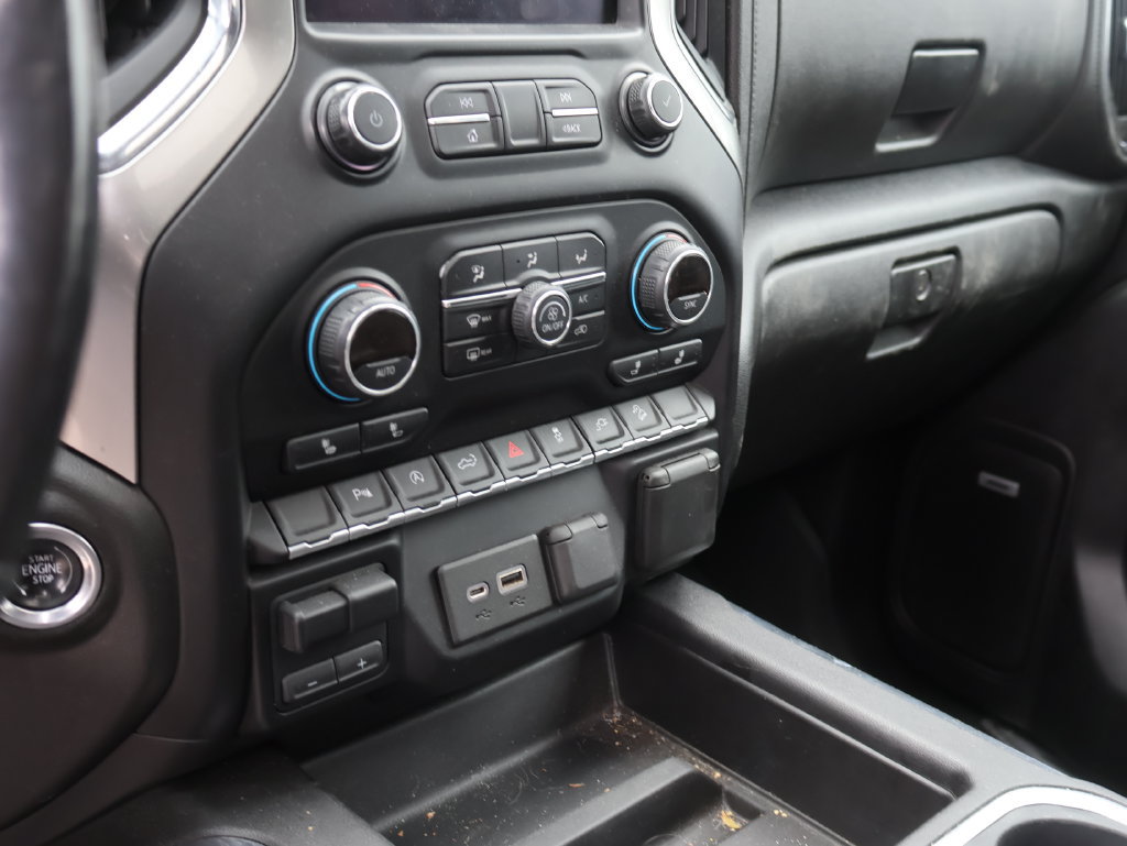 Used 2019 Chevrolet Silverado 1500 RST w/ True North Edition AWD/4WD image 18