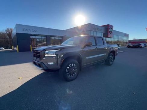 Used 2024 Nissan Frontier PRO-4X w/ Pro Convenience Package AWD/4WD image 4