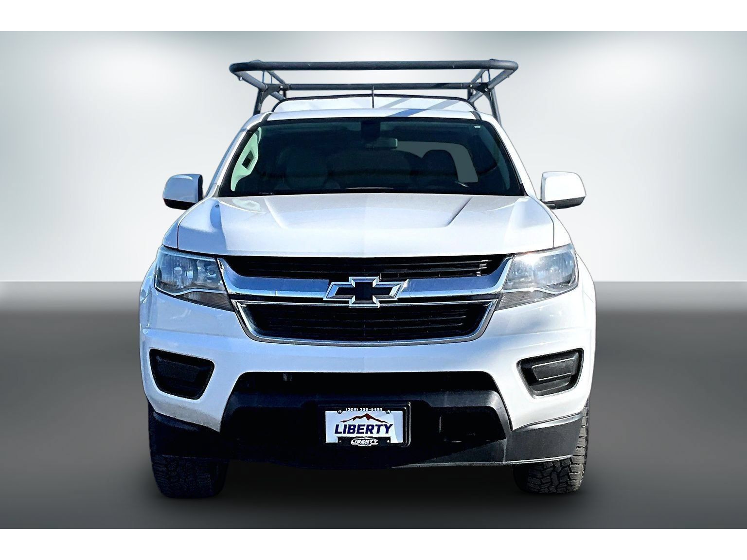 Used 2018 Chevrolet Colorado W/T w/ WT Convenience Package AWD/4WD image 2