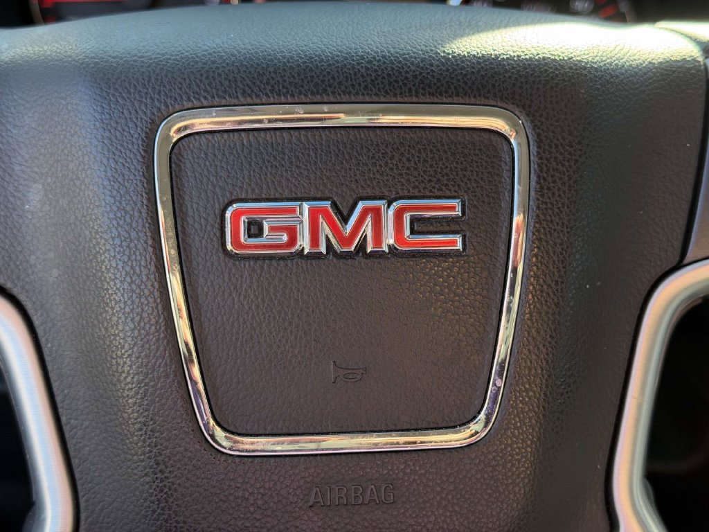 Used 2016 GMC Yukon SLT w/ Open Road Package AWD/4WD image 26
