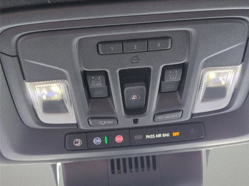 Used 2024 GMC Sierra 1500 Denali Ultimate image 18