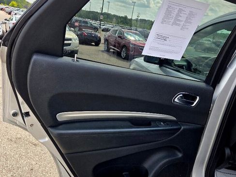 Used 2012 Dodge Durango SXT image 12