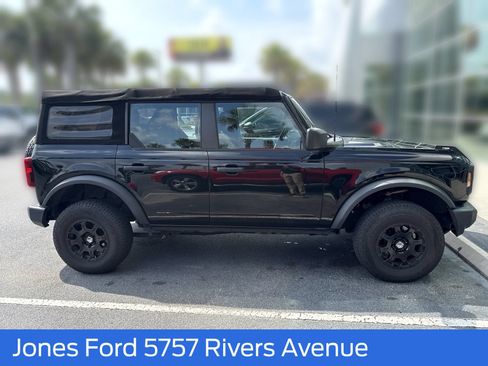 Certified 2022 Ford Bronco 4-Door AWD/4WD image 3