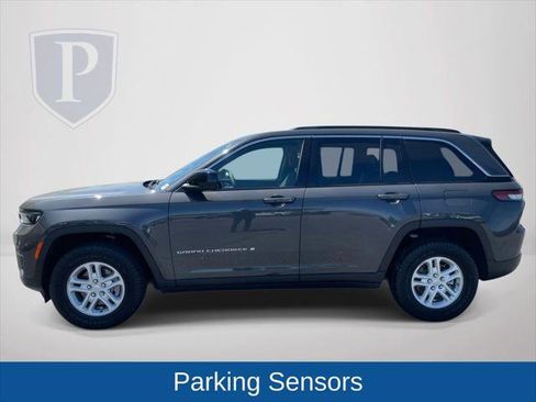 Certified 2025 Jeep Grand Cherokee Laredo w/ Trailer Tow Package AWD/4WD image 6
