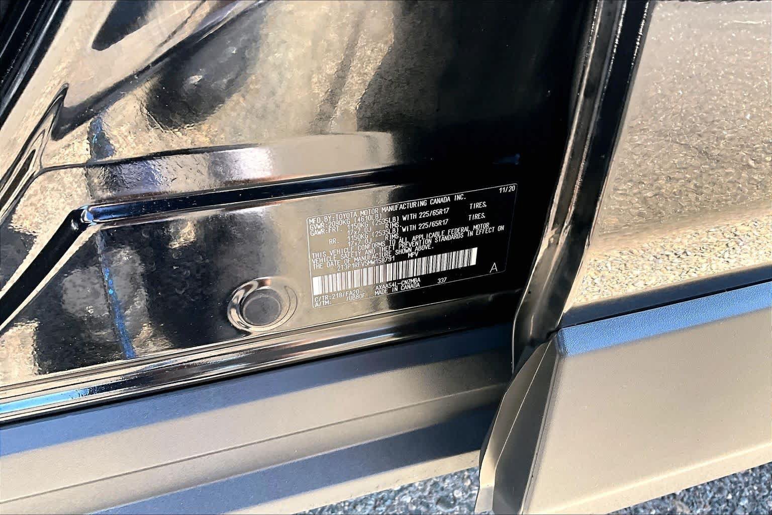 Certified 2021 Toyota RAV4 XLE AWD/4WD image 36