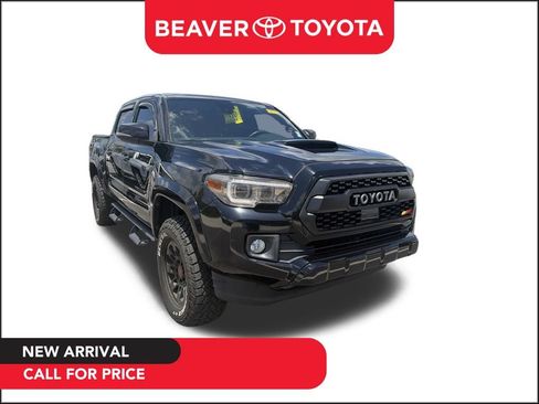 Used 2019 Toyota Tacoma TRD Sport w/ TRD Premium Sport Package RWD image 1
