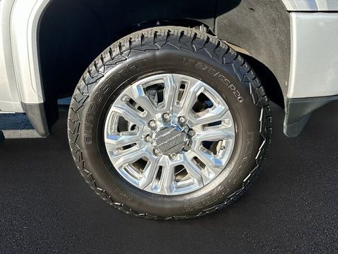 Used 2020 GMC Sierra 2500 Denali w/ Denali Ultimate Package image 32