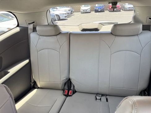 Used 2014 Chevrolet Traverse LT FWD image 27
