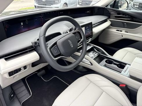 New 2026 Lincoln Nautilus Premier AWD/4WD image 25