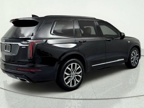Certified 2023 Cadillac XT6 Sport w/ Technology Package AWD/4WD image 5