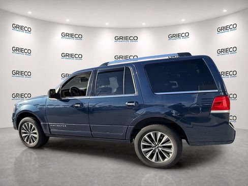 Used 2017 Lincoln Navigator Select RWD image 5