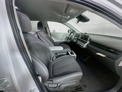 Used 2024 Hyundai Ioniq 5 SEL RWD image 31
