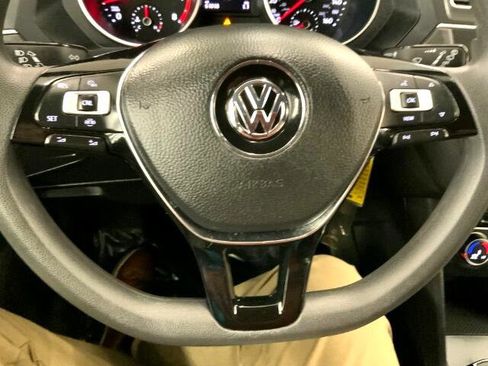 Used 2021 Volkswagen Tiguan S image 21