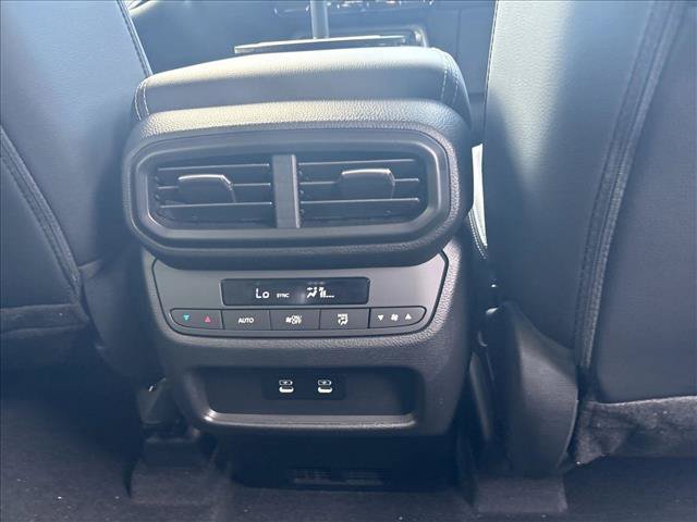 New 2026 Honda Pilot Touring image 19