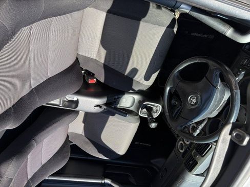 Used 2002 Toyota MR2 RWD image 11