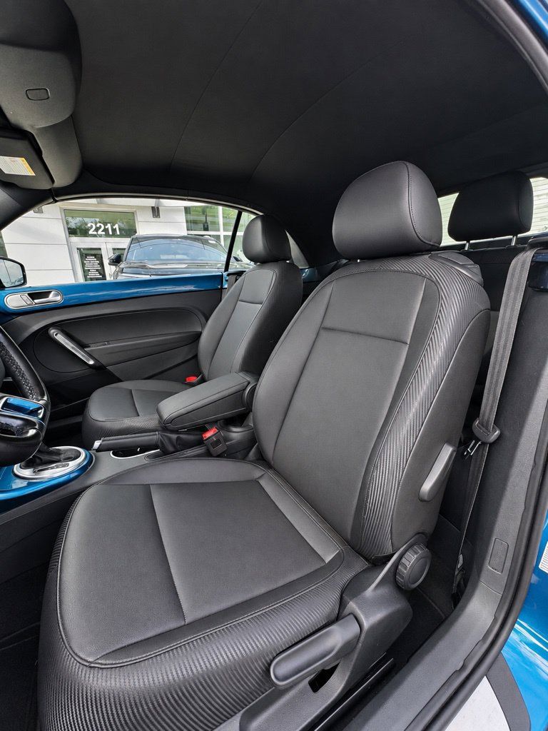 Used 2018 Volkswagen Beetle 2.0T S FWD image 12