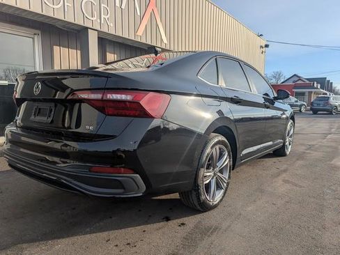 Used 2022 Volkswagen Jetta SE image 7