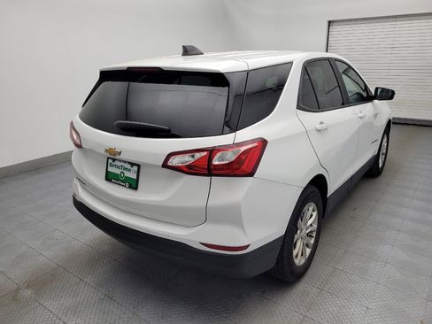 Used 2021 Chevrolet Equinox LS w/ LS Convenience Package image 9