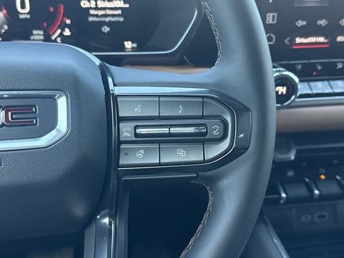 New 2026 GMC Canyon AT4 w/ Technology Plus Package AWD/4WD image 19