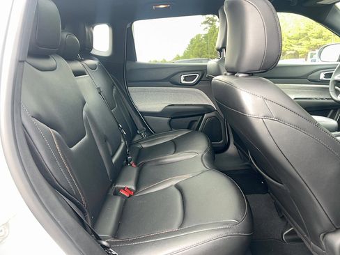 Used 2024 Jeep Compass Latitude w/ Sun and Sound Group image 27