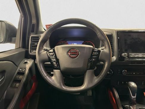 Used 2022 Nissan Frontier PRO-4X AWD/4WD image 13