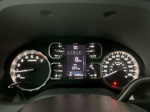 Used 2020 Toyota Tundra SR5 AWD/4WD image 16