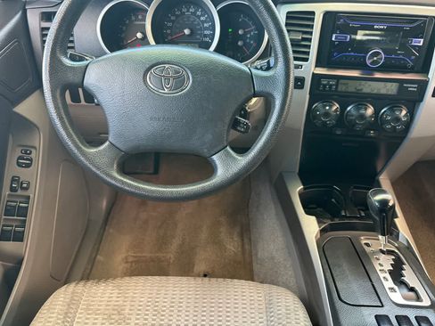 Used 2006 Toyota 4Runner SR5 RWD image 16