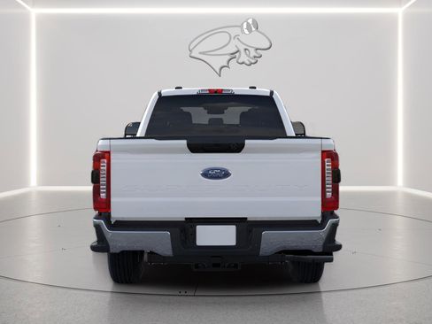 New 2026 Ford F250 XLT w/ XLT Premium Package image 5