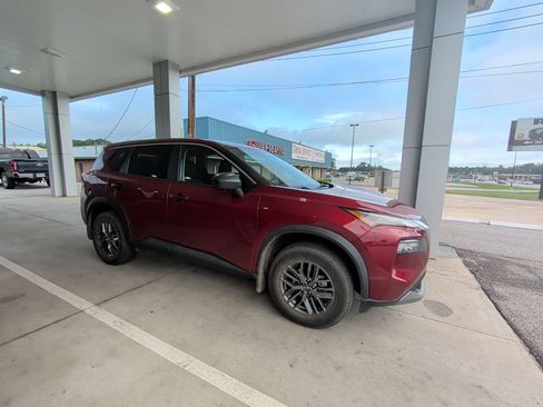 Used 2023 Nissan Rogue S FWD image 4