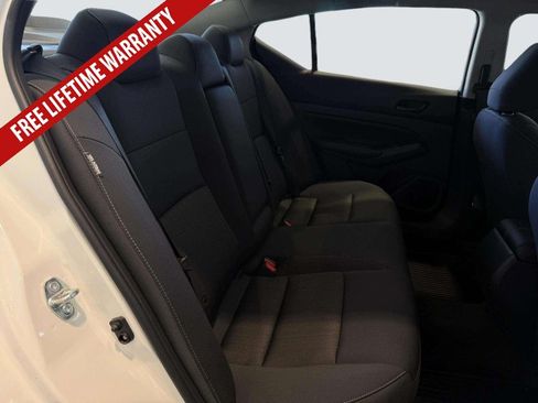 Used 2025 Nissan Altima 2.5 S FWD image 28