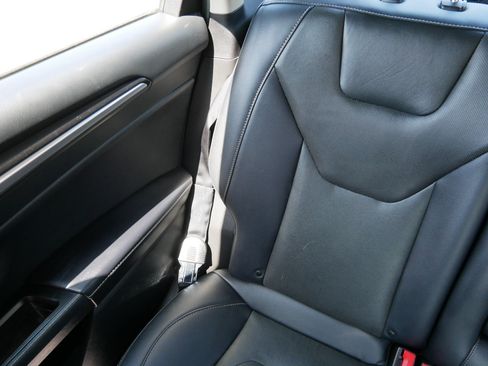Used 2019 Ford Fusion Titanium AWD/4WD image 12