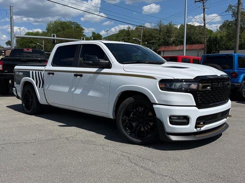 New 2026 RAM 1500 Big Horn AWD/4WD image 2